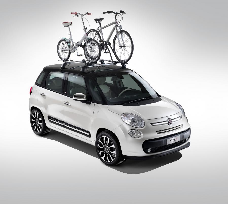  Fiat 500L 2012 года  (фото 31 из 84)
